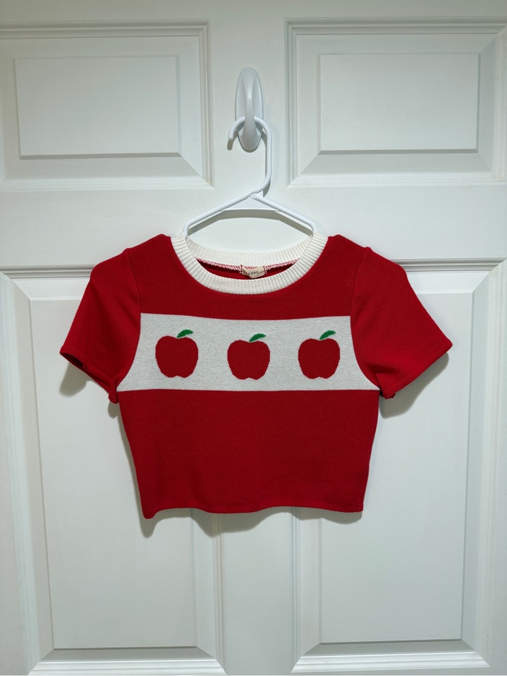 Red Apple Graphic Crop Top with Contrast Neckline